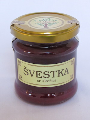 Švestkový džem se skořicí